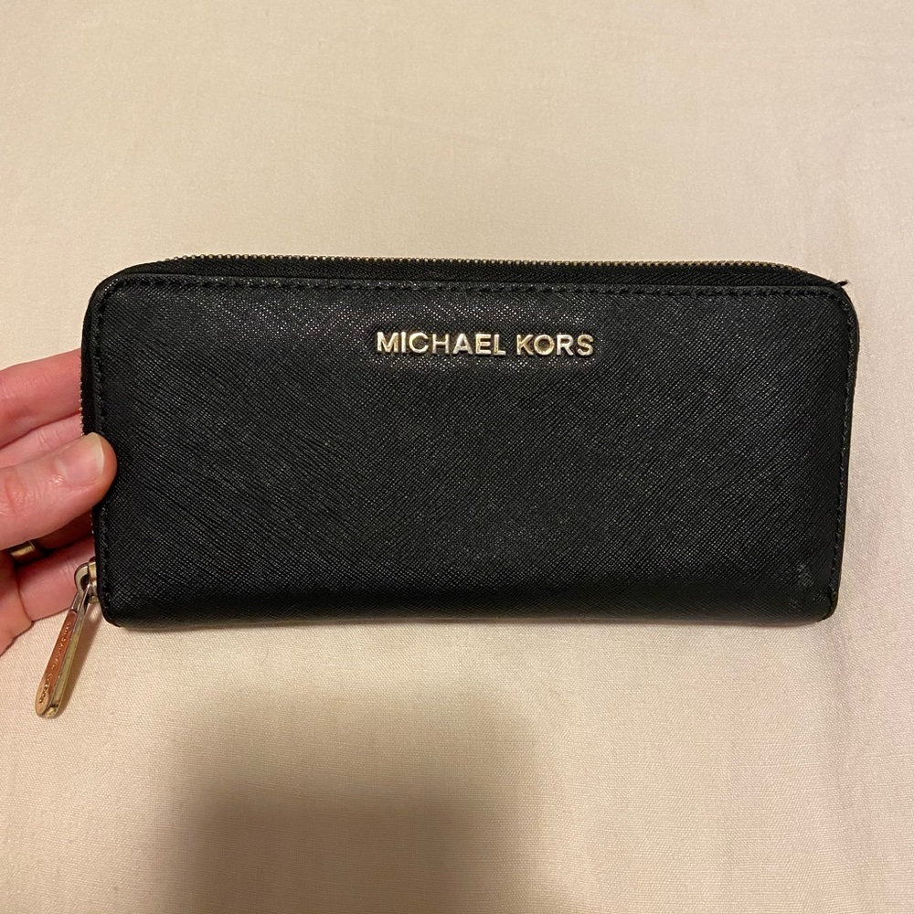 Black Michael Kors Wallet